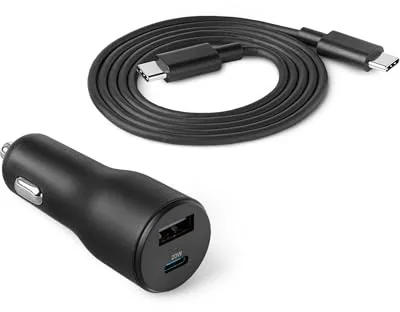 Cargador de coche Amazon Basics de carga rápida, 1 USB-C + 1 USB-A, 32 W, con un cable recto de 90 cm, negro